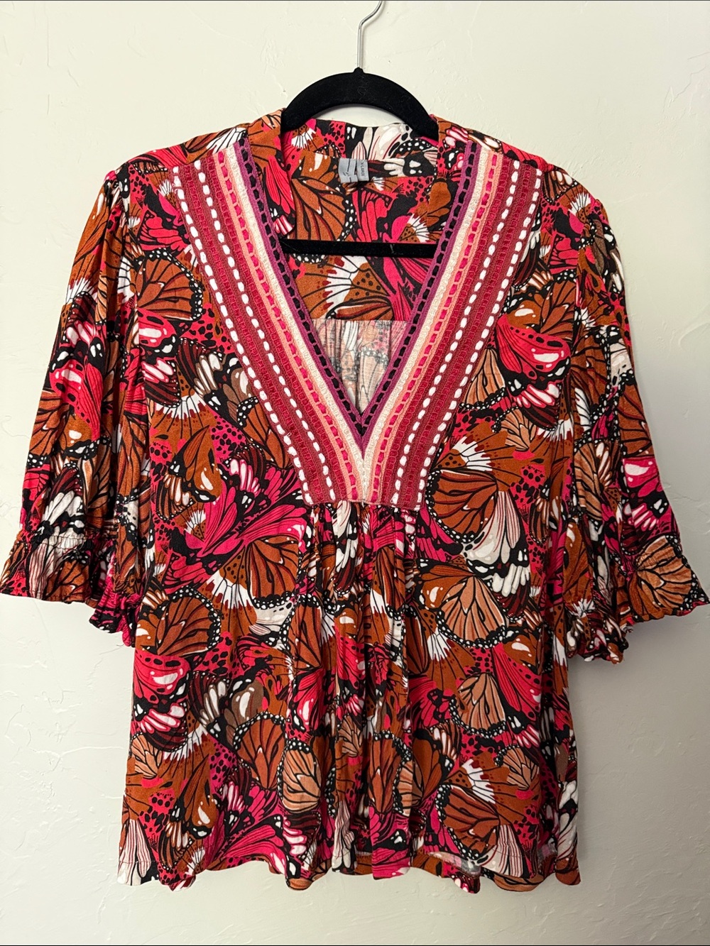 Flutter-Sleeve V-Neck Tunic in Pink & Brown